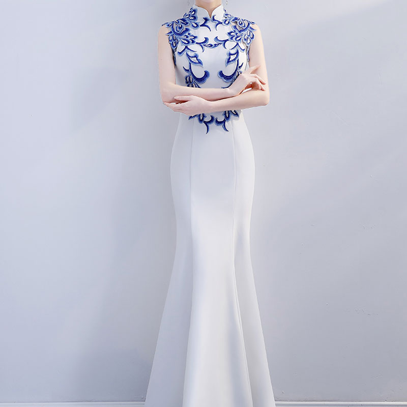 ホワイト刺繍マーメイドロングドレス（ ロングドレス）｜マイチャイナ