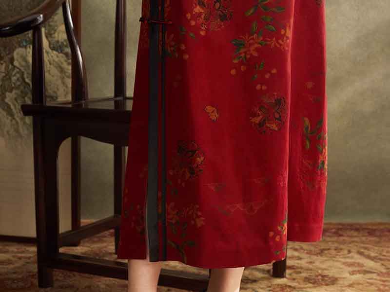 高級シルクのチャイナドレス