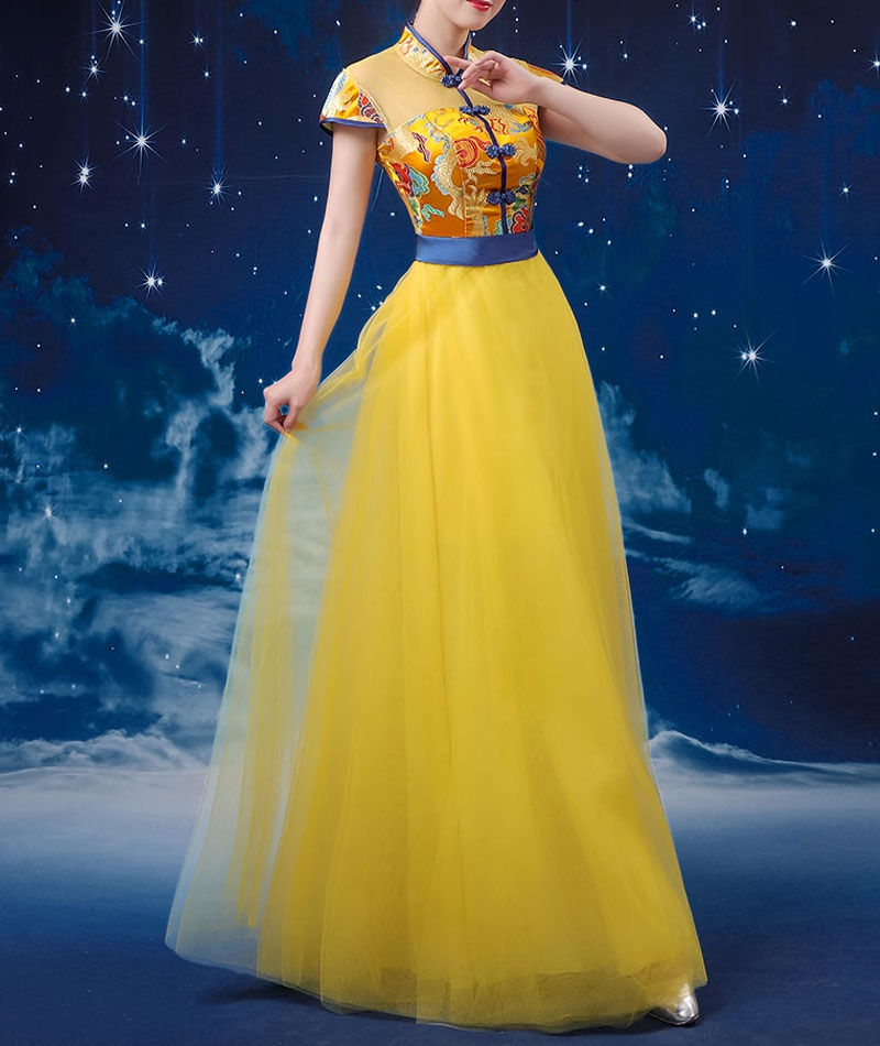 女性用のチャイナ服