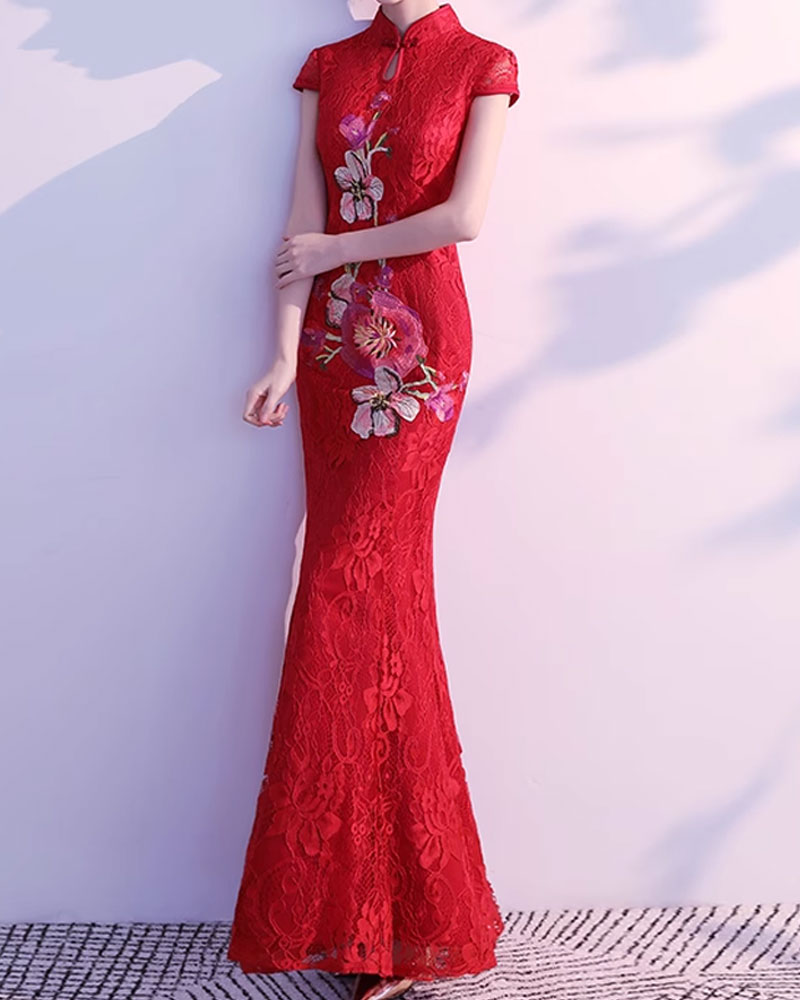 高級なチャイナドレス