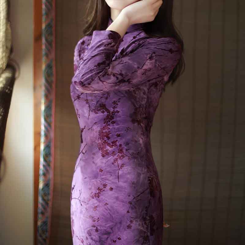 女性用のチャイナ服