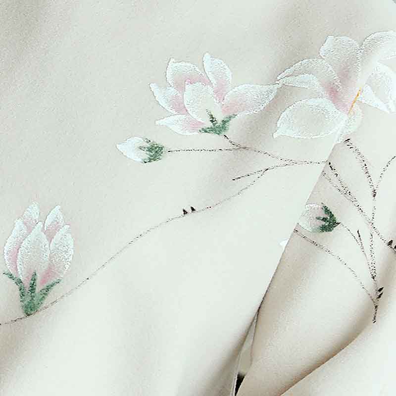 中華風のブラウス