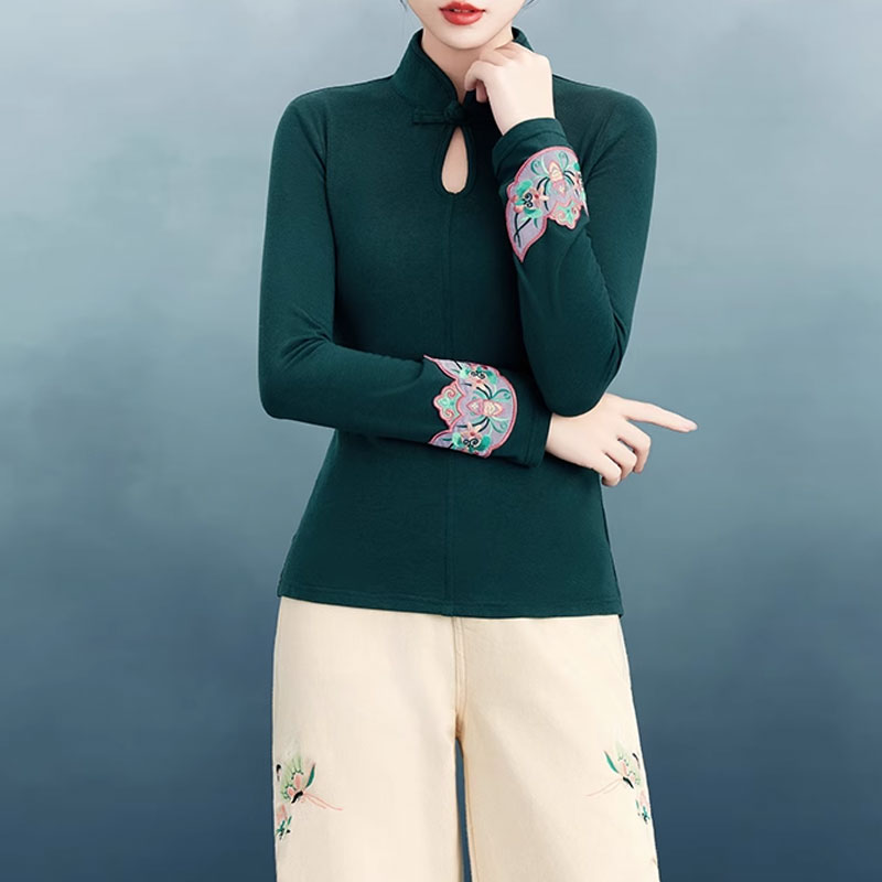 刺繍入りチャイナブラウス