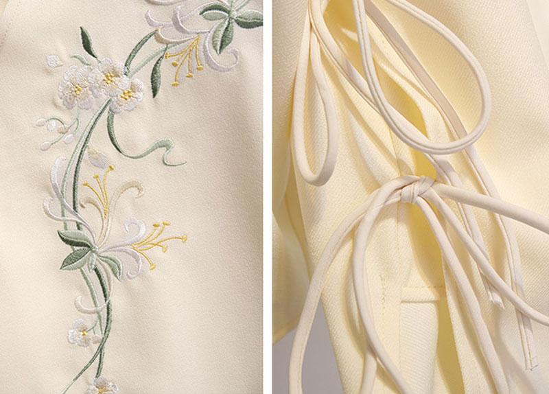 刺繍入りチャイナトップス