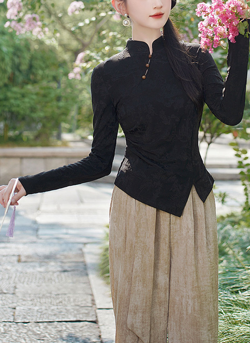 中華風のレディースシャツ