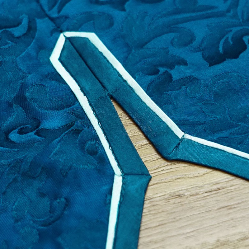 中華風のトップス