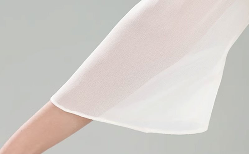 チャイナボタンブラウス