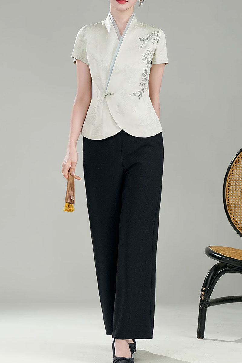 中華風のレディースジャケット