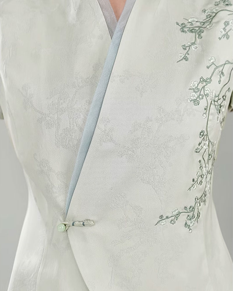 刺繍入りチャイナジャケット